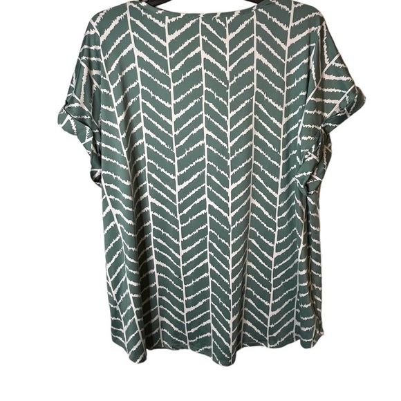 A.U.W. Women’s Plus Size Spandex Blend Blouse - Picture 3 of 6